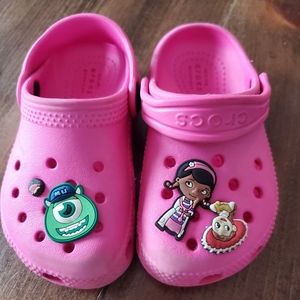 Crocs Size 7